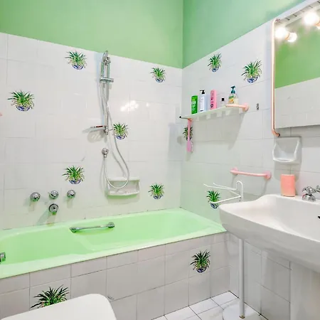 2 Bedroom Nice Apartment In Chiavari Apartment