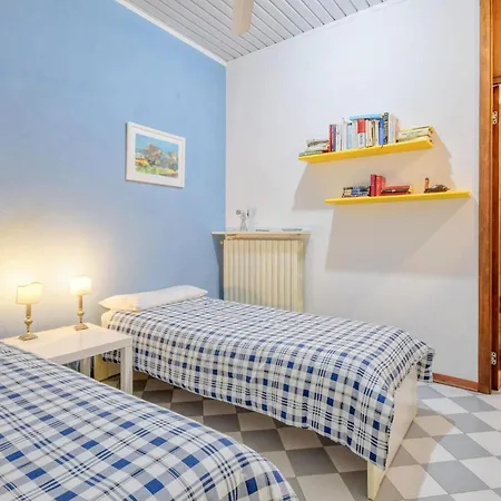 2 Bedroom Nice Apartment In Chiavari Apartment