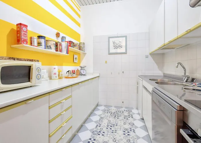 Apartmán 2 Bedroom Awesome In